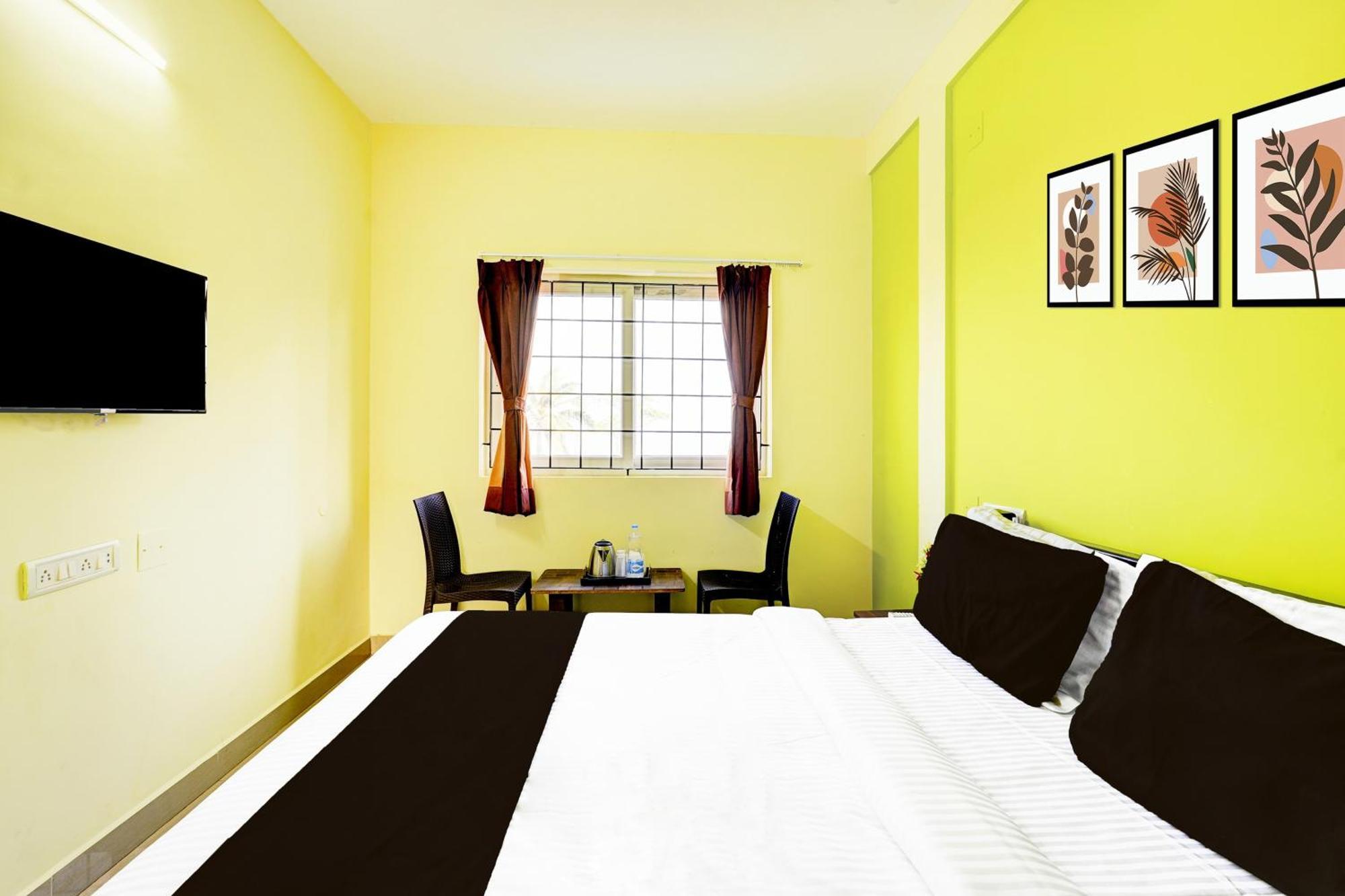 Super Collection O Nibav Beach View Chennai Exterior photo