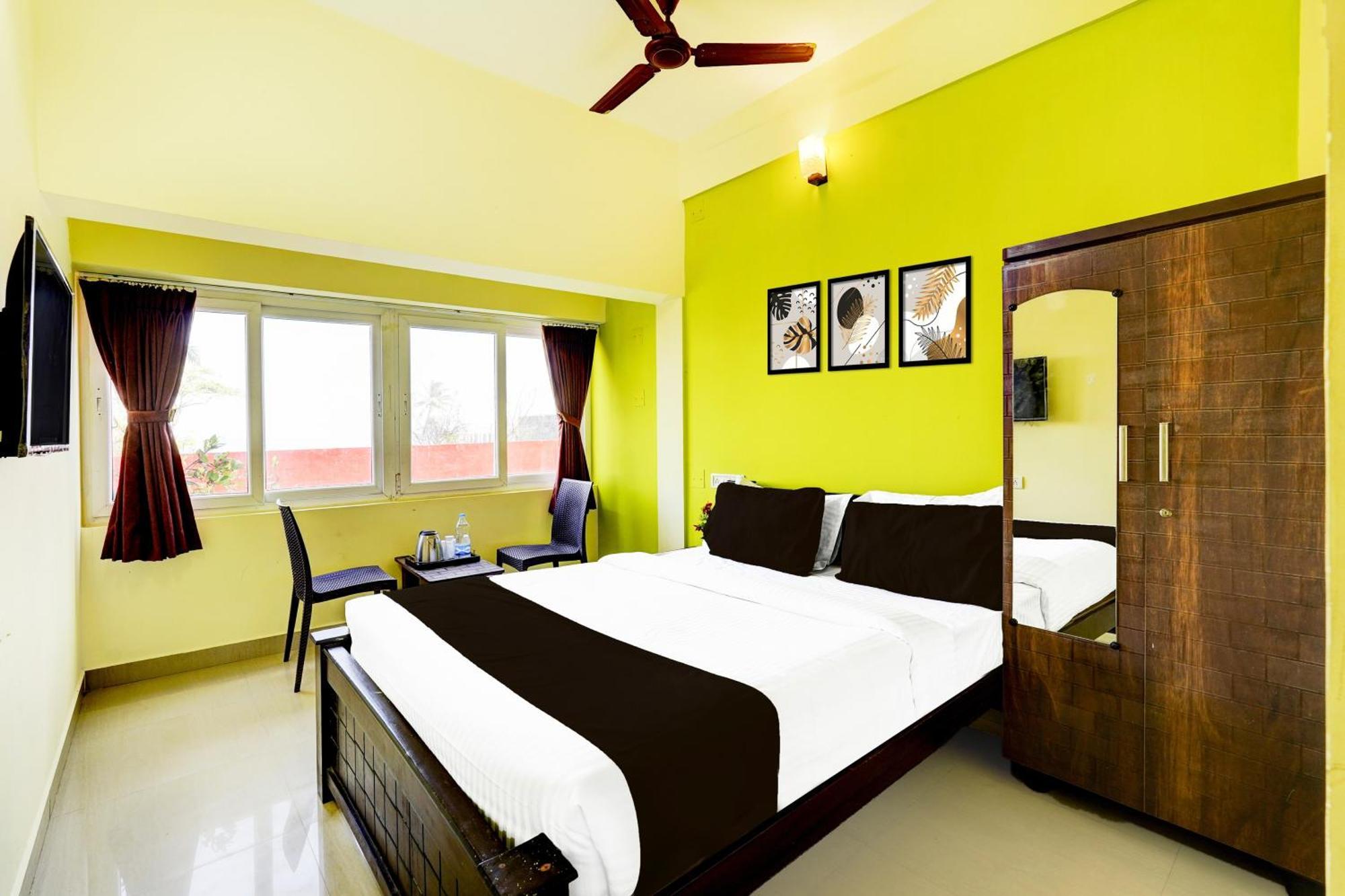 Super Collection O Nibav Beach View Chennai Exterior photo